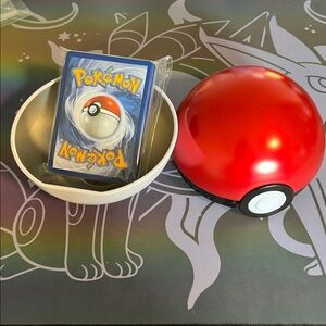 Pokémon Trading Card Pokeball Tin with 50 Cards